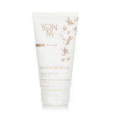 Yonka self-tanning milk for face and body, enriched with nourishing ingredients for a natural, sun-kissed glow.