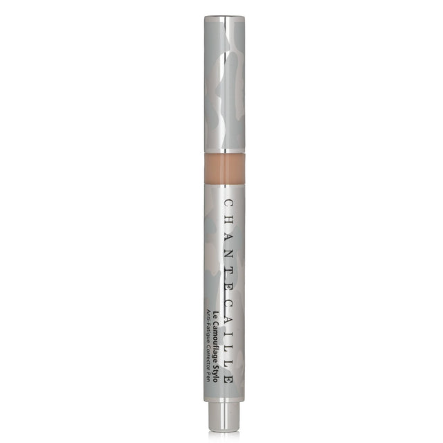 Chantecaille Le Camouflage Stylo #5, a corrector pen that conceals dark circles and imperfections for a radiant complexion.