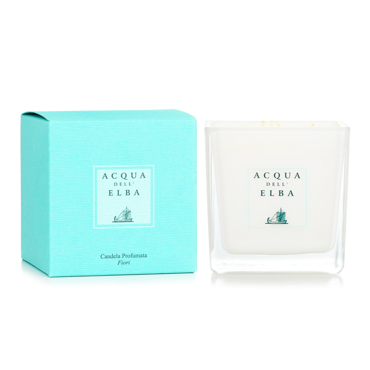 Elegant Acqua Dell'Elba Fiori scented candle in a stylish design, offering a floral aroma and 60-hour burn time for a serene atmosphere.