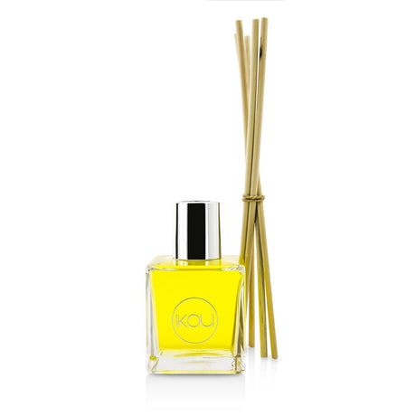 iKOU Aromacology Diffuser Reeds in Italian Orange, Cardamom & Vanilla for a refreshing, mood-lifting home ambiance.
