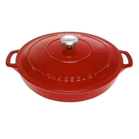 Chasseur Round Casserole Dish in Federation Red, 30cm, cast iron, self-basting lid, eco-friendly, perfect for all heat sources.