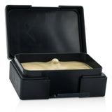 Strong hold matte clay for defined hairstyles, enriched with Soya Bean and Bamboo Extracts for hydration and shine.