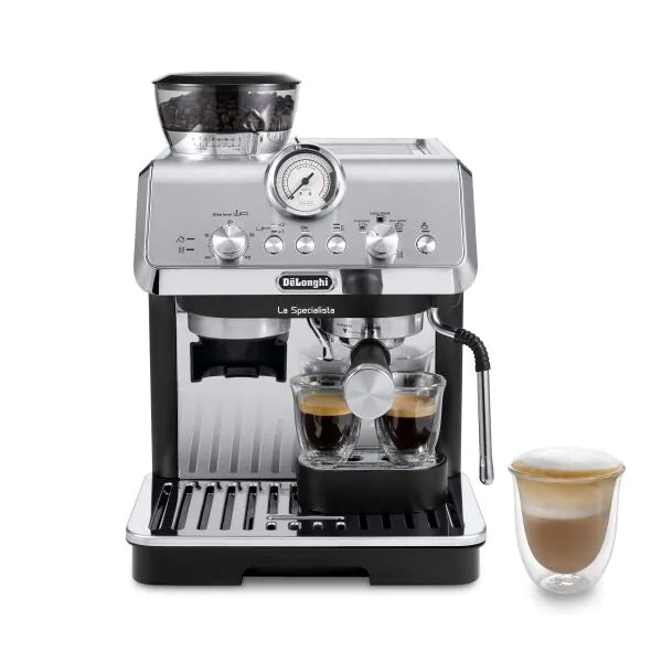 De'Longhi La Specialista Arte Manual Pump Coffee Machine with smart features for consistent grinding, optimal extraction, and versatile frothing.