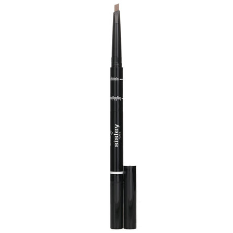 Triangular-tipped brow pencil #2 Chatain with brush, highlighter, and long-lasting formula for perfectly sculpted eyebrows.