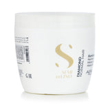 AlfaParf Semi Di Lino Diamond Illuminating Mask in a 500ml jar, designed to nourish and add shine to normal hair.