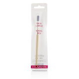 Soft synthetic fiber blending brush for seamless eye makeup application, perfect for creating various stunning looks.