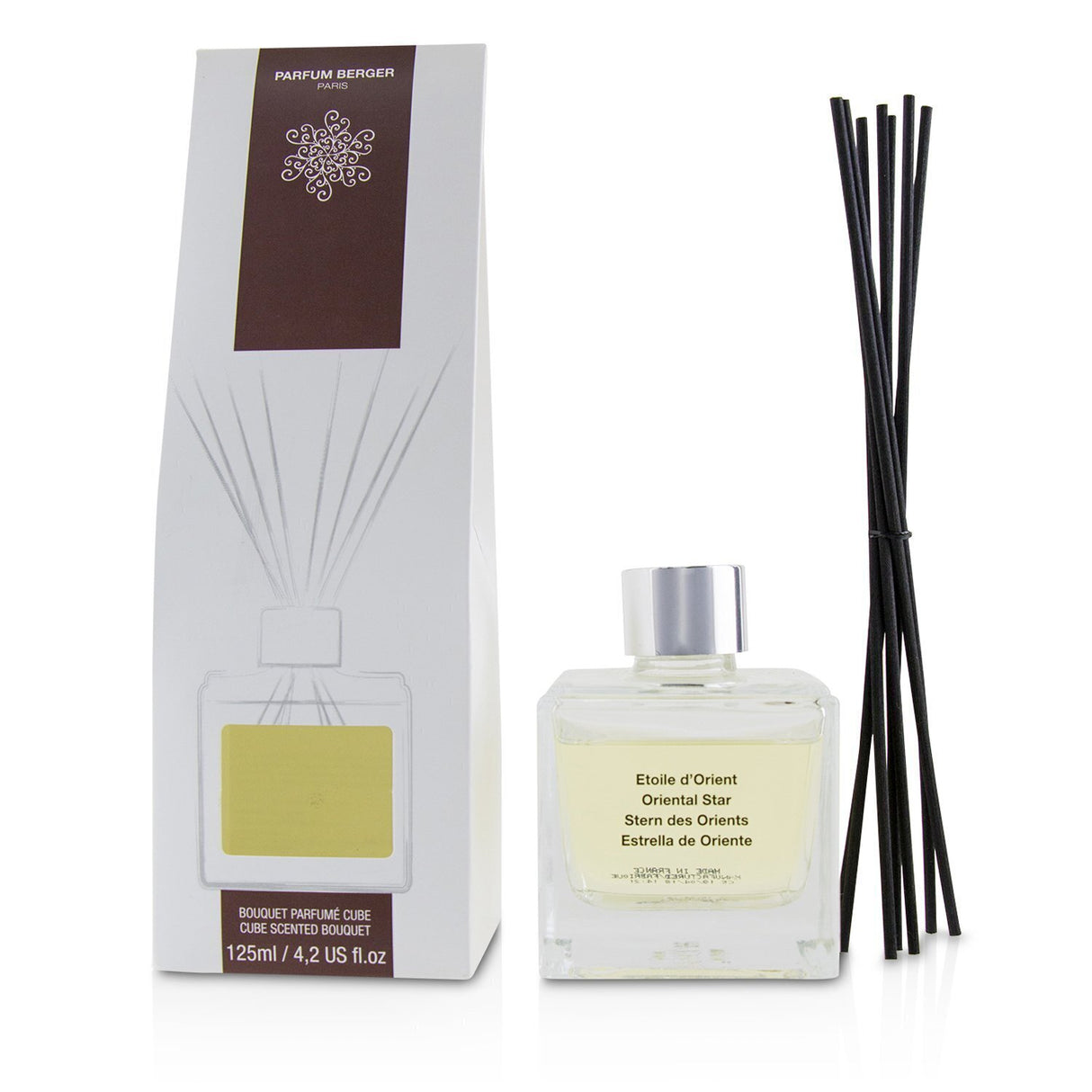 Elegant glass cube diffuser with Oriental Star fragrance, featuring engineered polymer sticks for optimal scent diffusion.