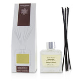 Elegant glass cube diffuser with Oriental Star fragrance, featuring engineered polymer sticks for optimal scent diffusion.