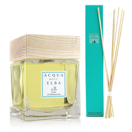 Elegant Acqua Dell'Elba diffuser in Isola Di Montecristo, 500ml, refreshing scent in a glass bottle with wooden cap.