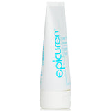 Refreshing green tea and seaweed soothing mask, enriched with sea clay for deep cleansing and hydration for all skin types.