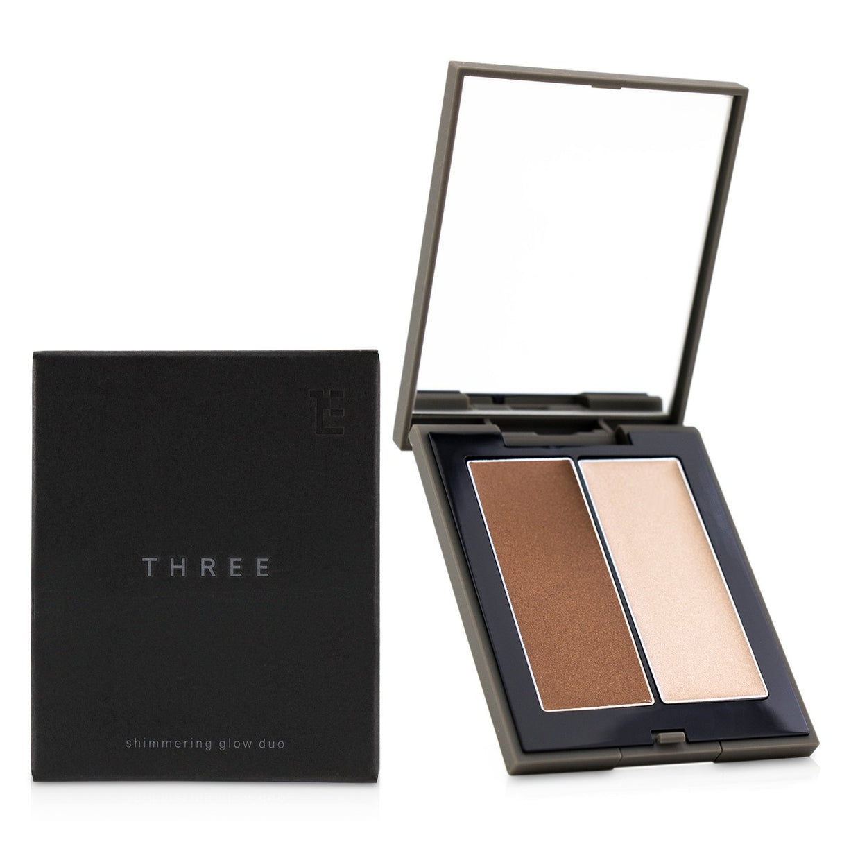 A mirrored compact containing two vibrant highlighting shades for a radiant, healthy glow on your complexion.