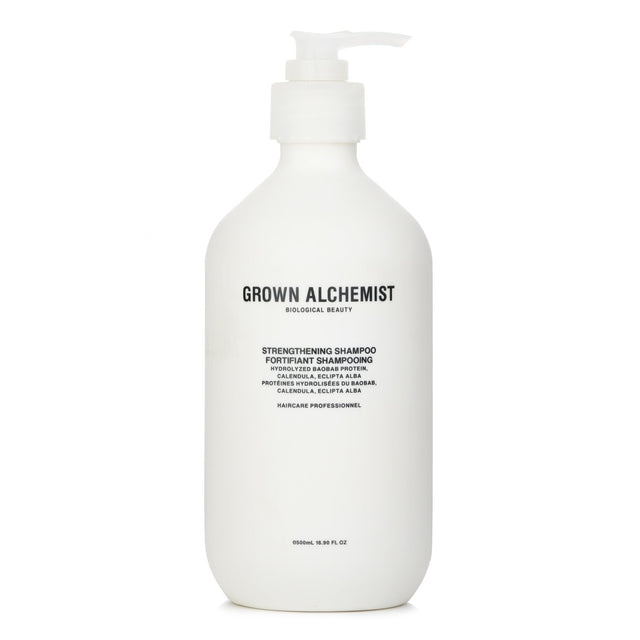 Grown Alchemist Strengthening Shampoo 0.2 revitalizes and repairs damaged hair, enhancing resilience and promoting healthy growth.