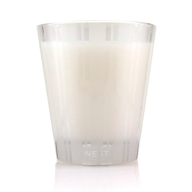 Nest Velvet Pear Scented Candle, 230g, offers a calming aroma of ripe pear for a cozy atmosphere and long-lasting enjoyment.