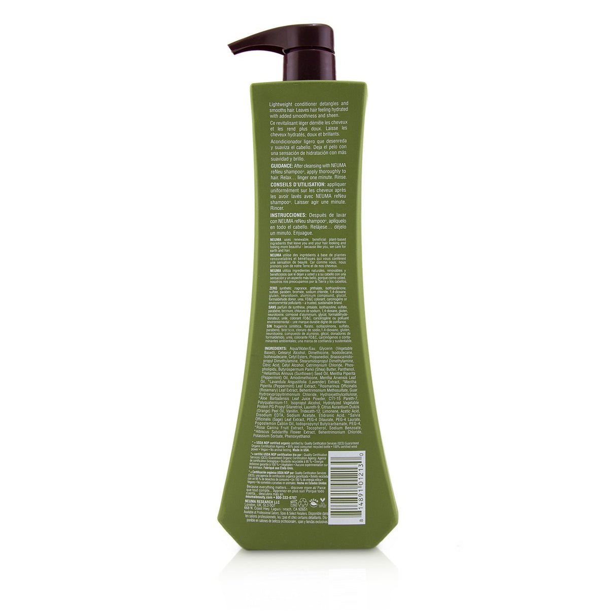 Lightweight conditioner in a 750ml bottle, enhances hair health, controls frizz, and boosts color vibrancy with natural oils.