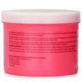 Wella Invigo Brilliance Vibrant Color Mask for colored hair, enhances vibrancy, maintains color, and improves manageability.