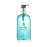 Luxurious hand wash infused with coastal scents, leaving hands soft, refreshed, and beautifully fragrant.