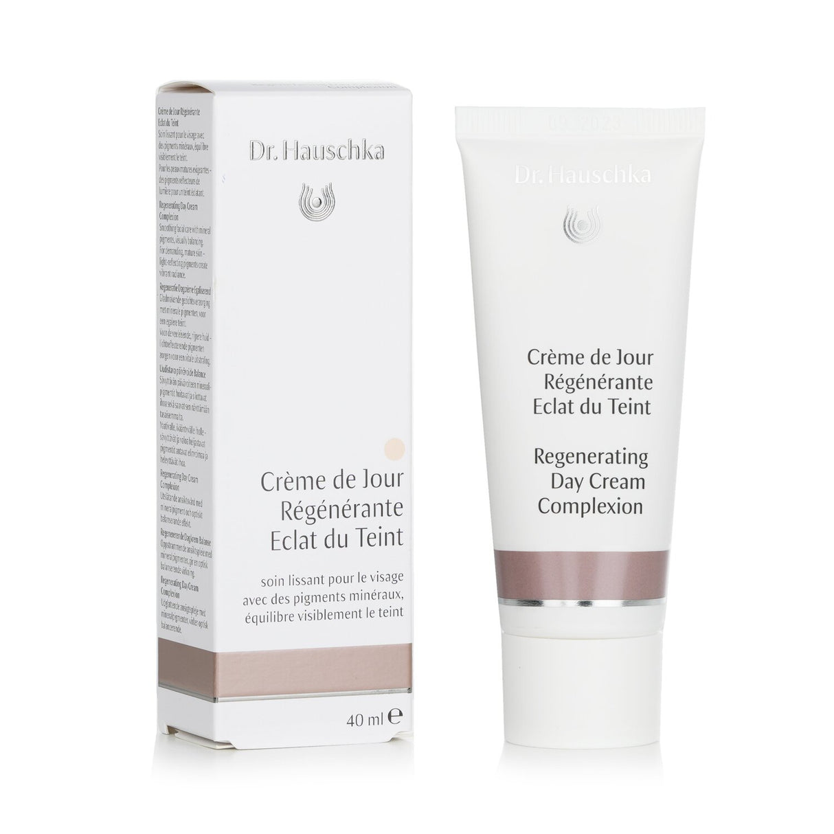 Dr. Hauschka - Regenerating Day Cream Complexion  - 40ml/1.3oz