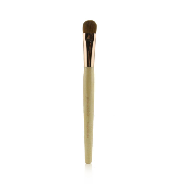 Jane Iredale Large Shader Brush in Rose Gold, featuring soft sable hair for seamless shading and blending of eye shadows.