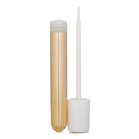 Revitalizing lash serum with Kerasolution Complex for thicker, stronger lashes, safe for sensitive eyes.