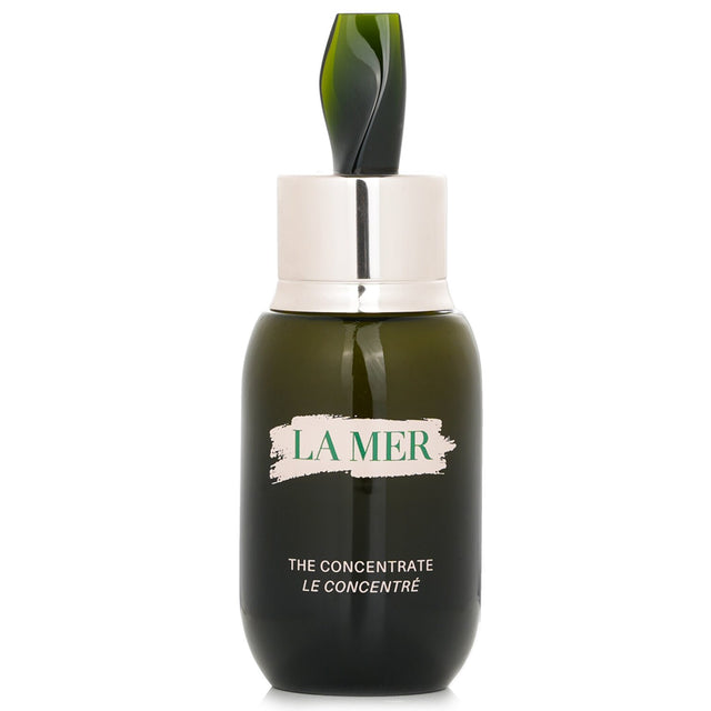 La Mer - The Concentrate 50ml: luxurious facial serum with Miracle Broth™ for skin renewal, hydration, and redness reduction.
