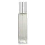 A 100ml room and linen mist with the soothing scent of Australian White Flannel Flower, perfect for relaxation and mood enhancement.