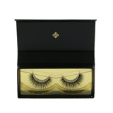 Lash Star Visionary Lashes #002 feature 4-12 mm silk strands for a doe-eyed look, with a soft cotton band for comfort.