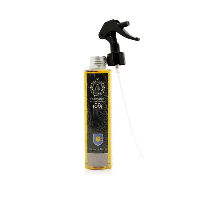 Luxurious room spray in Giudici e Notai scent, designed to uplift mood and enhance atmosphere in any space.