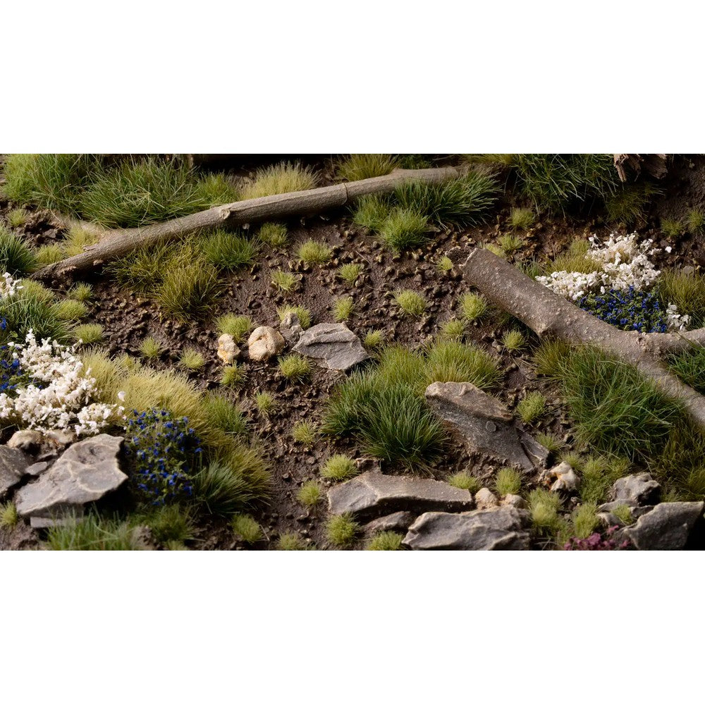 Gamers Grass - Grass Tufts - Tiny Tufts - Tiny Light Green - Miniature Figure