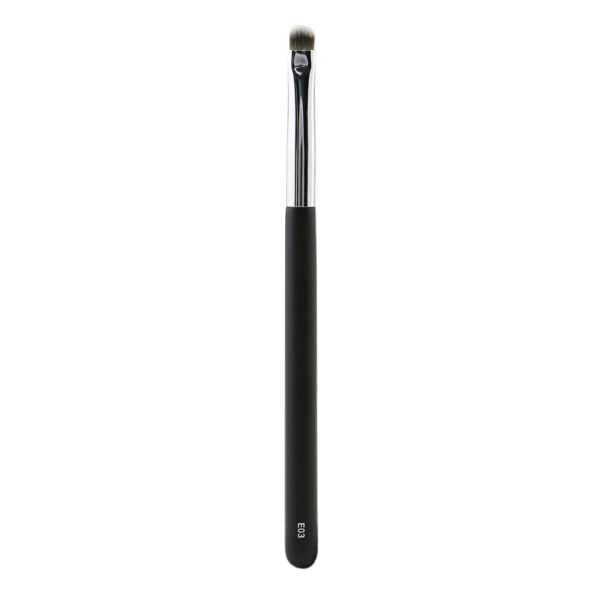 KAIBEAUTY E03 eye brush with ultra-flat vegan bristles for precision application and comfortable blending in eye makeup.