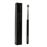 KAIBEAUTY Studio Diffusing Eye Brush (E04) with soft vegan bristles for seamless blending and a flawless eye makeup finish.