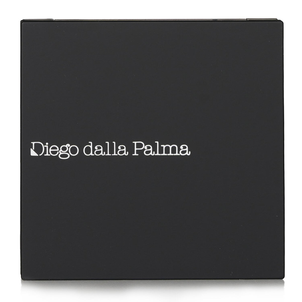 Diego Dalla Palma Milano #32 Bronze highlighter in compact form, featuring ultra-fine pearls for a lasting radiant glow.