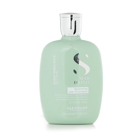 AlfaParf Semi Di Lino Scalp Rebalance Shampoo for oily skin, 250ml, revitalizes scalp, controls oil, and promotes hair health.