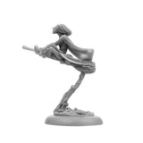 Micro Art Studio - Miniatures - Discworld Magrat on broom (1)