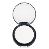 Weightless, vegan pressed setting powder that blurs imperfections, absorbs oil, and provides a soft matte finish.