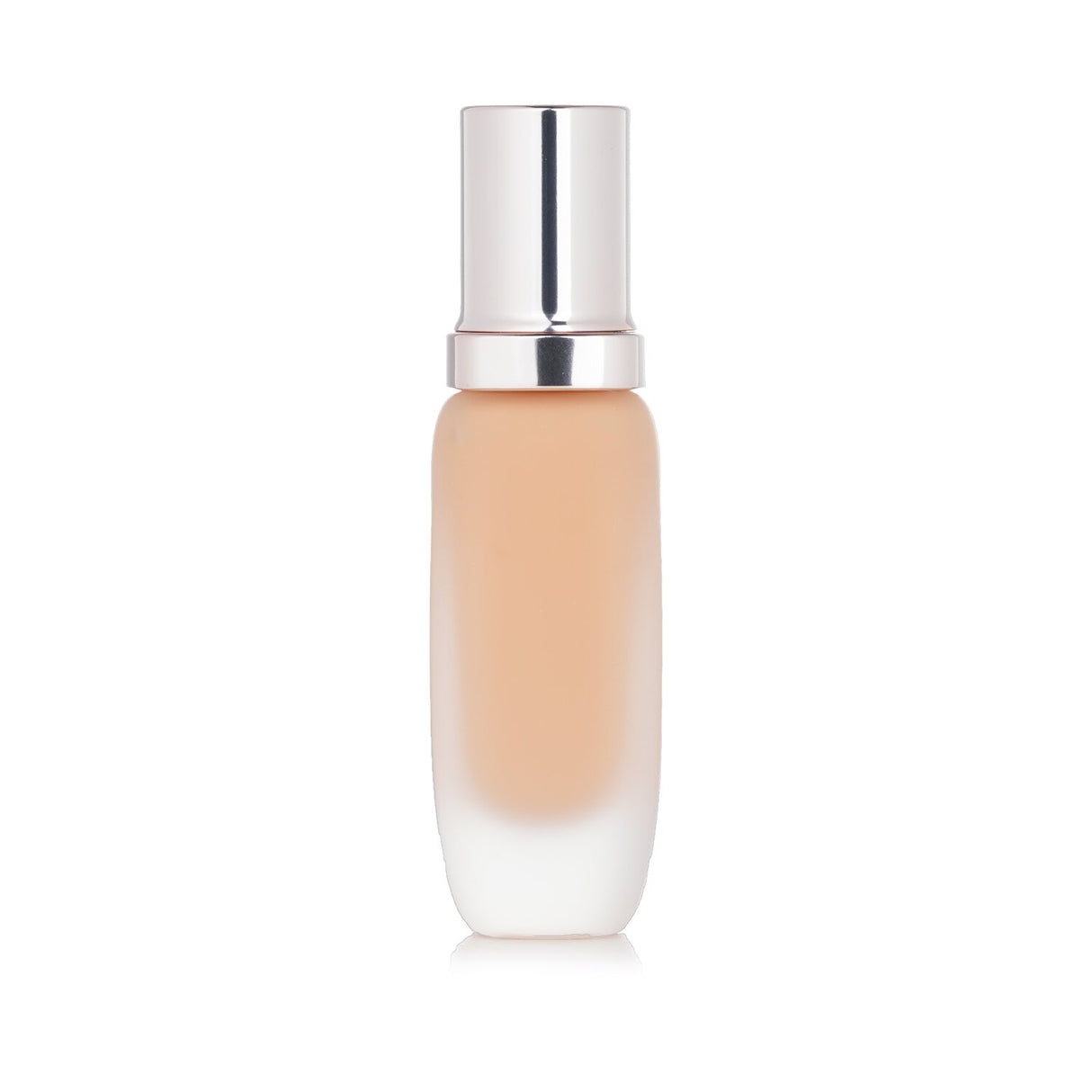 La Mer Soft Fluid Foundation SPF 20 in #140 Alabaster offers lightweight, flawless coverage with nourishing ingredients.