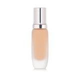 La Mer Soft Fluid Foundation SPF 20 in #140 Alabaster offers lightweight, flawless coverage with nourishing ingredients.