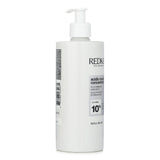 Redken Acidic Moisture Concentrate treatment for damaged hair, enriched with 10% Glycerin for deep hydration and frizz control.