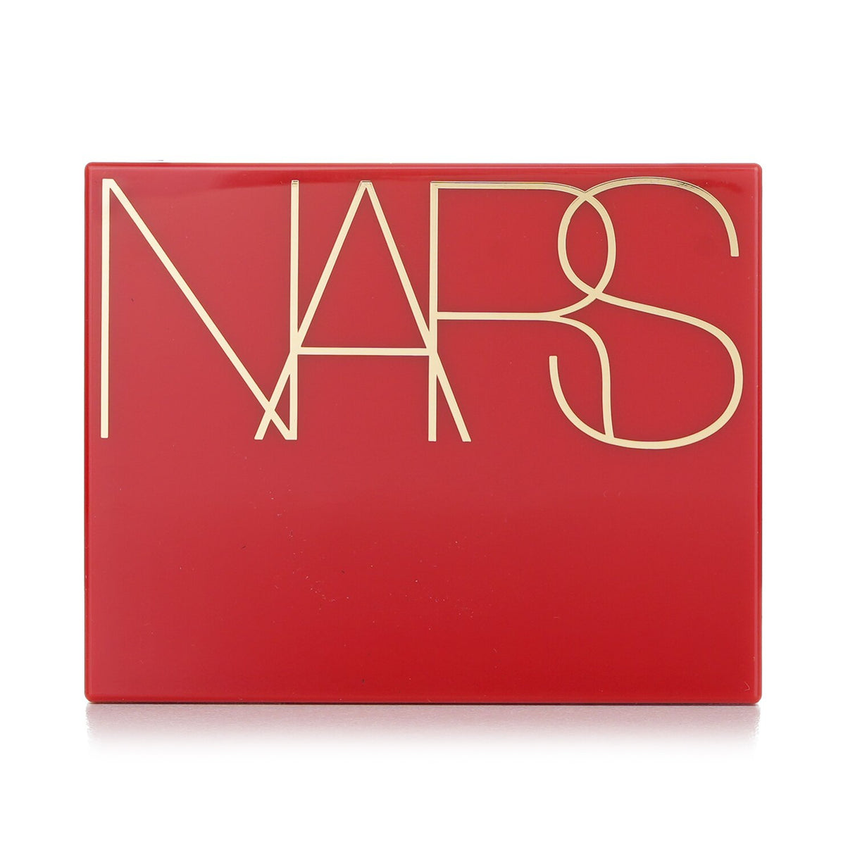 NARS Quad Eyeshadow in #Taj Mahal features four luxurious shades with velvet texture for smooth, long-lasting color application.