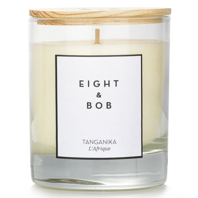 Luxurious 230g candle with heavenly scent, made from 100% vegetable wax, burns for up to 60 hours, elegantly packaged.