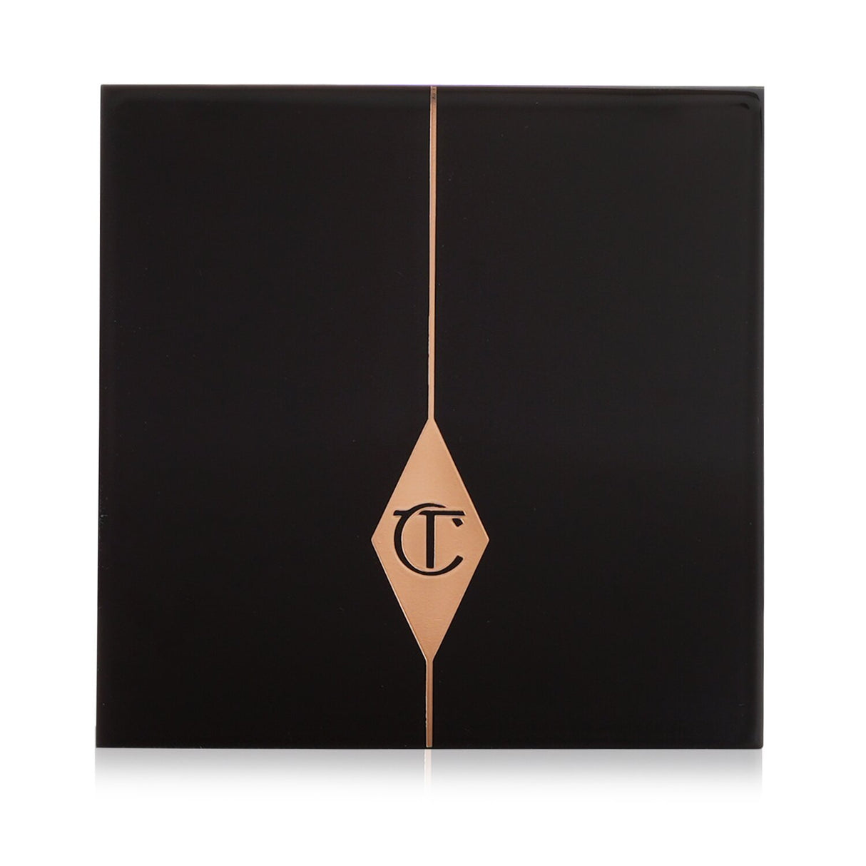 Charlotte Tilbury Luxury Palette #Queen Of Glow with four blendable shades for radiant eyes, perfect for any occasion.