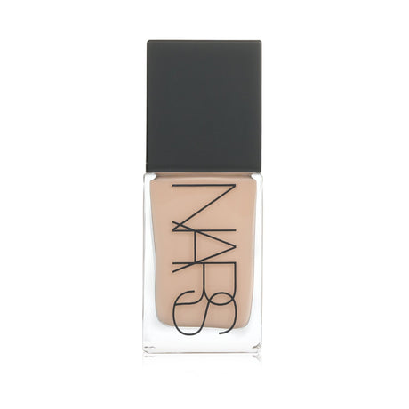 NARS Light Reflecting Foundation in Mont Blanc is a vegan, featherlight formula that blurs imperfections for a flawless, luminous finish.