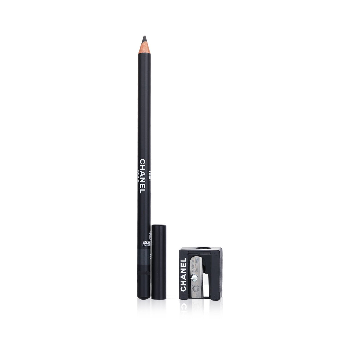 Chanel Le Crayon Khol #61 Noir eyeliner pencil offers smooth application, rich black pigment, and long-lasting comfort.