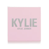 Silky pressed blush powder in #335 Baddie On The Block, offering vibrant, buildable color with a velvety matte finish.