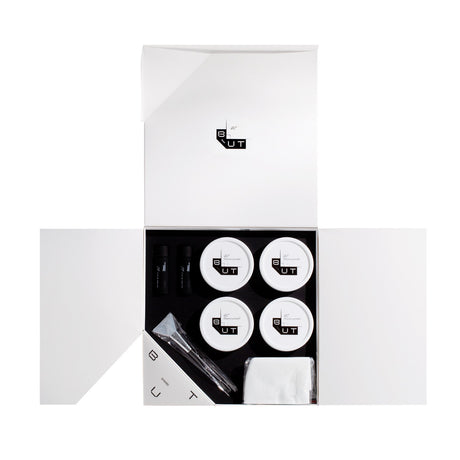 Brightening mask set infused with Tahitian Black Pearl and Japanese Mulberry for rejuvenated, radiant skin.