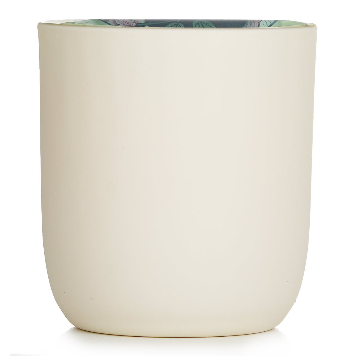 Elemis Afternoon Tea Scented Candle, 220g, blends Black Tea, Raspberry Leaf, and Bergamot for a luxurious home fragrance.