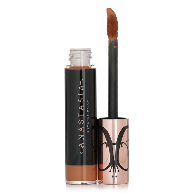 Creamy concealer #Shade 23 for correcting, brightening, and blurring imperfections with a lightweight, long-lasting formula.