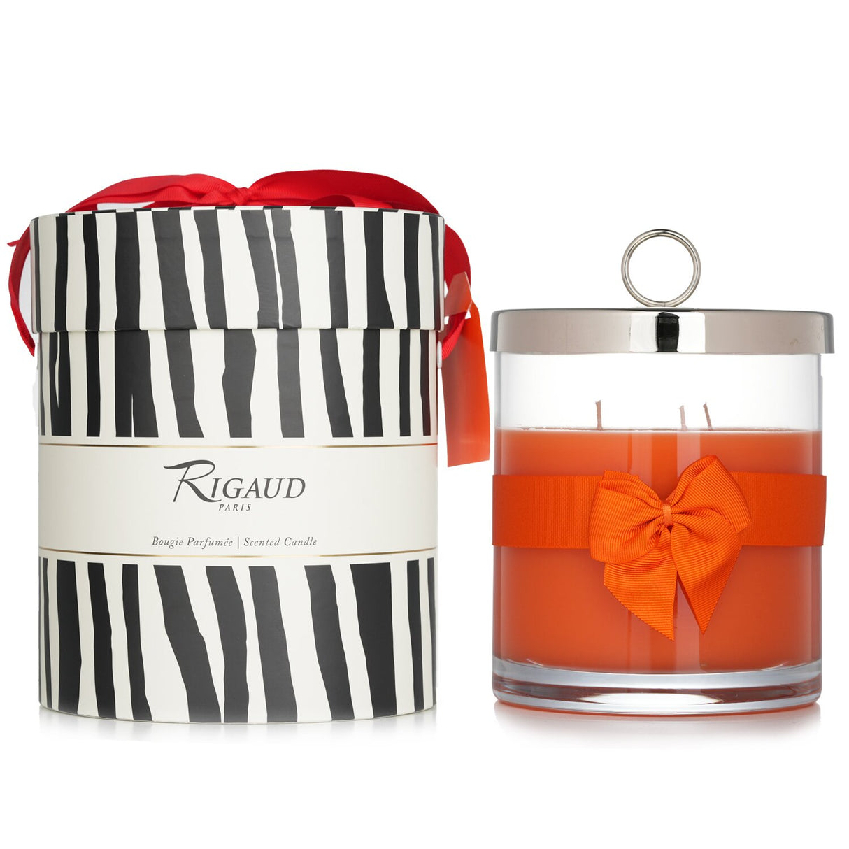 Elegant Rigaud Scented Candle # Vesuve in a glass container, offering a warm blend of amber, cedar, and spices for 150 hours.