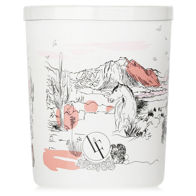 Scented candle in white glass, blending cacti and coconut milk for a tranquil desert oasis experience, lasting up to 40 hours.