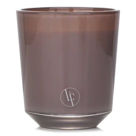 Luxurious Moka Tonka scented candle in elegant glass, featuring deep roasted mocha and warm tonka aromas for cozy ambiance.