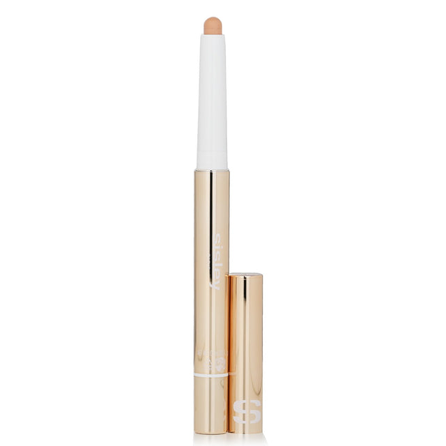 Creamy, high-coverage concealer pen with double-tip applicator for flawless skin, minimizing blemishes, and offering a luminous matte finish.